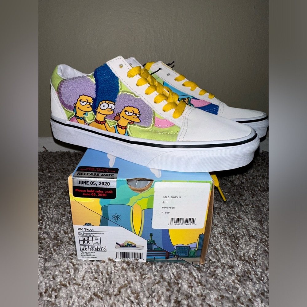 NWT Limited Edition Simpsons “Bouvier Sisters”Vans Old Skool